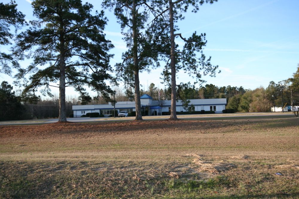 Office Warehouse/Showroom: 11681 Main St, Williston, SC 29853